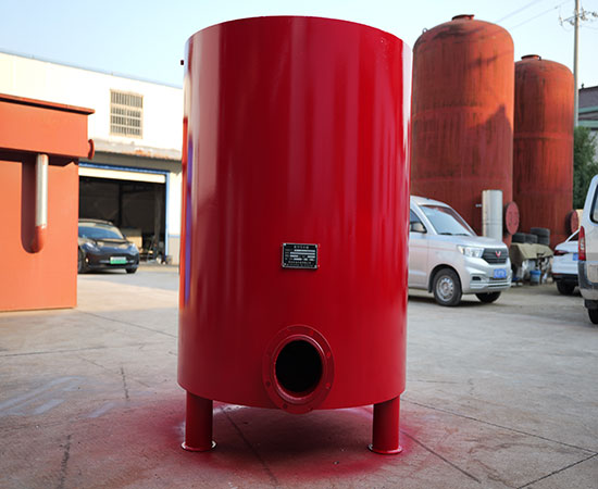 碳鋼真空引水設(shè)備_吸水設(shè)備【引水罐】